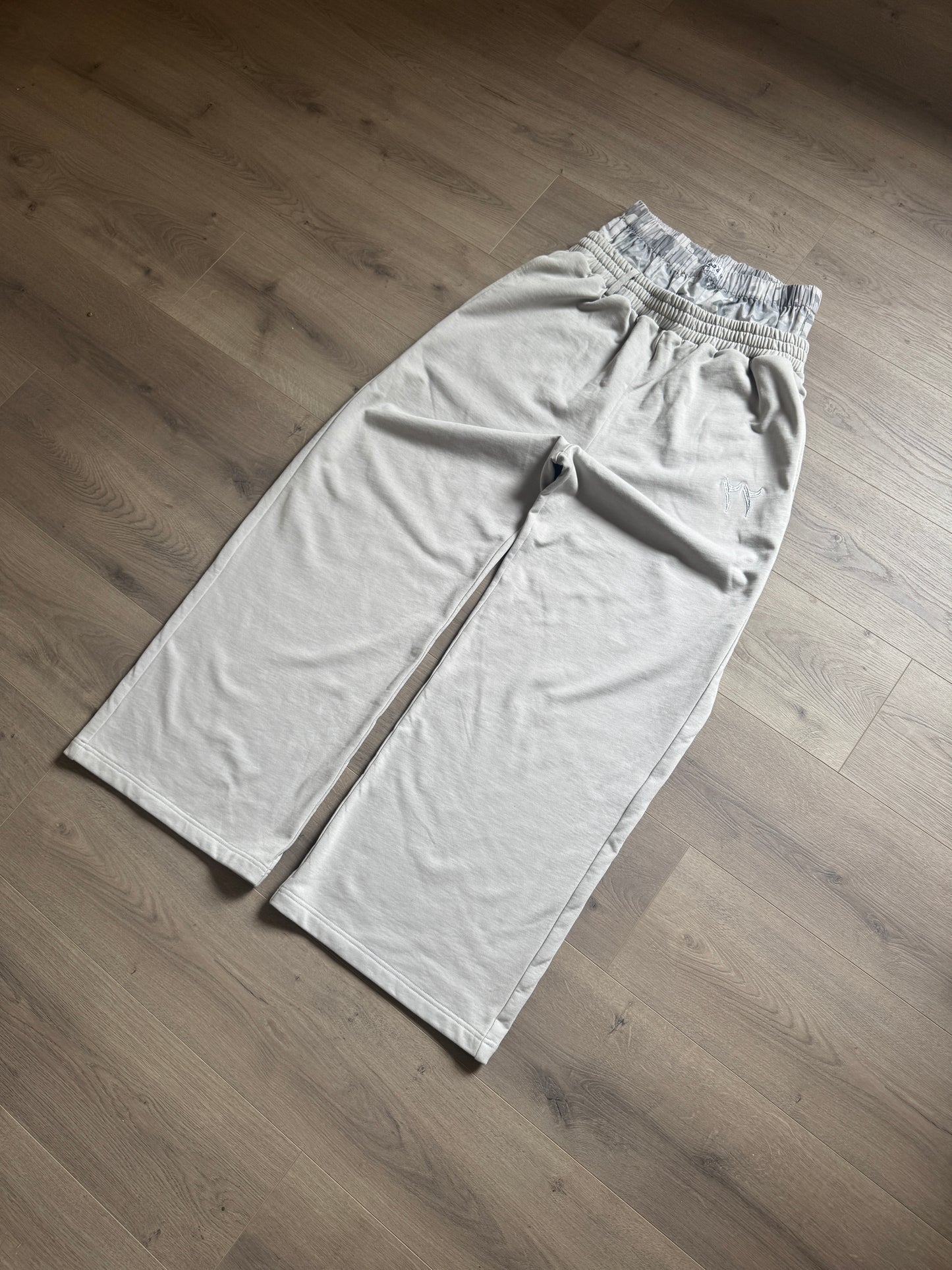 "CAM0" Sweatpants